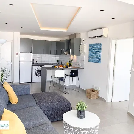 Sea The Sunrise Apartment