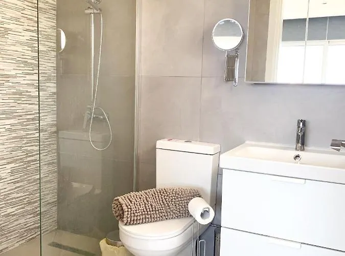 Sea The Sunrise 아파트 *