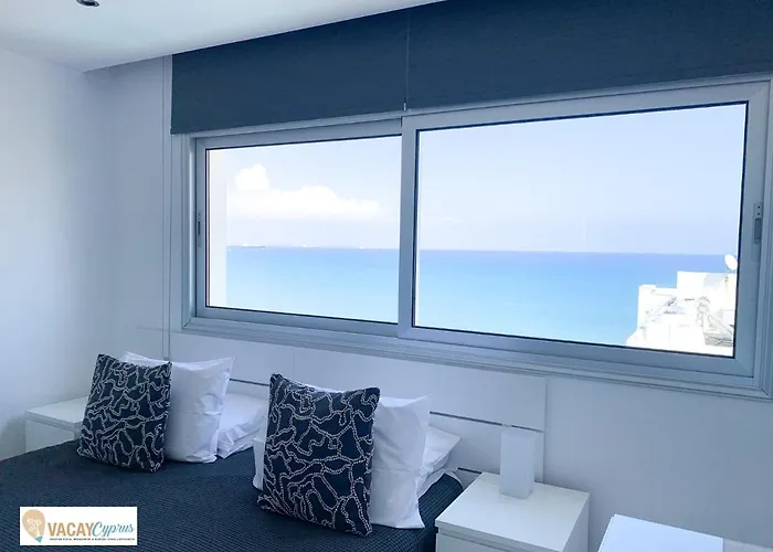 Sea The Sunrise * 라르나카